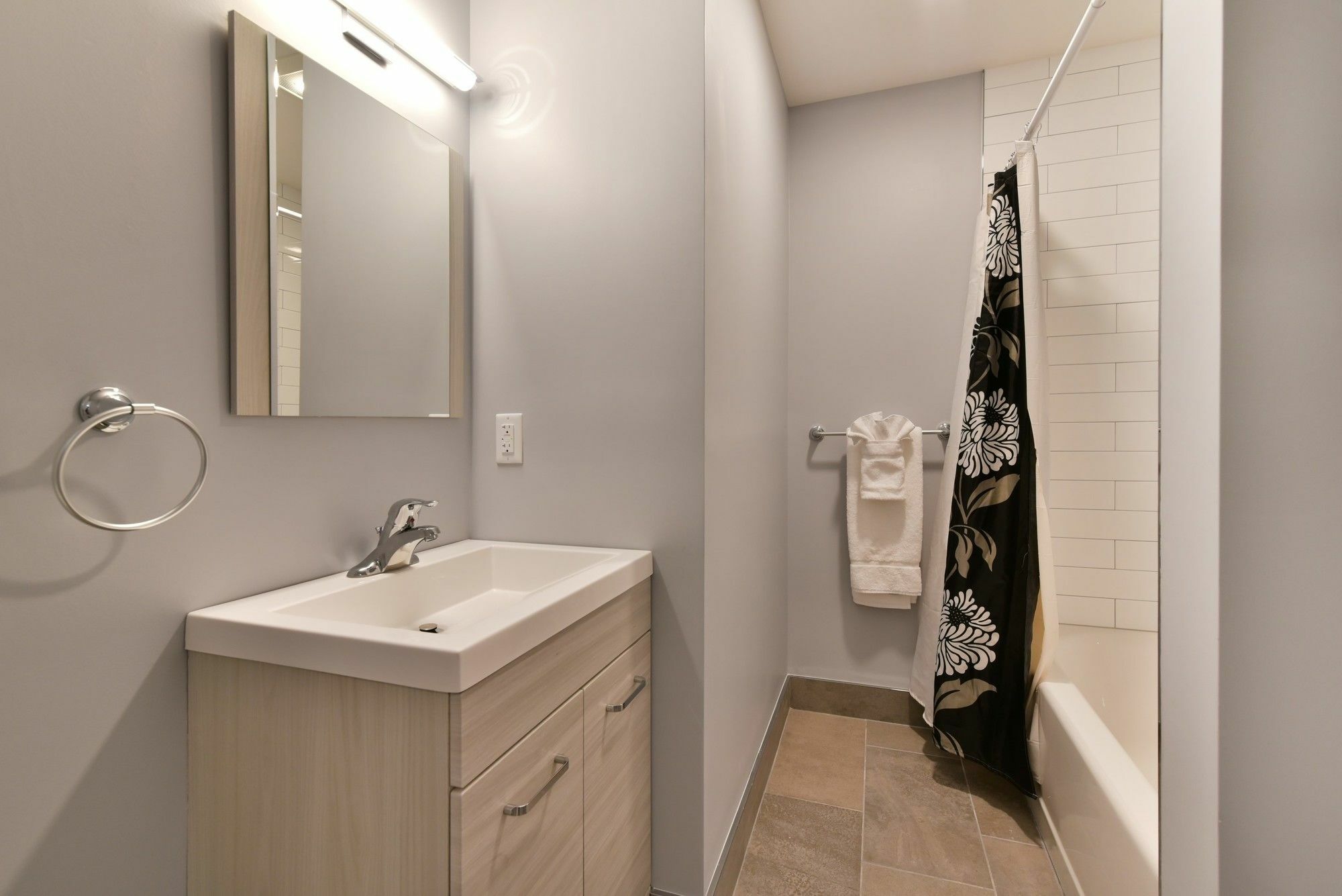 Global Luxury Suites At Longwood بروكلاين المظهر الخارجي الصورة